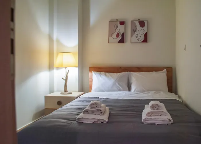 Your Athenian Hideaway: Cozy Apartment In The City Center