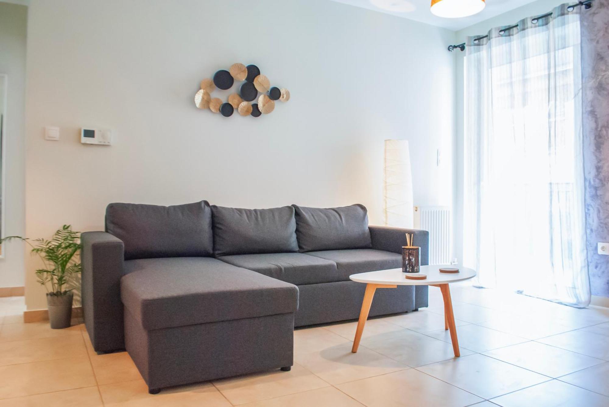 Your Athenian Hideaway: Cozy In The Center Apartment