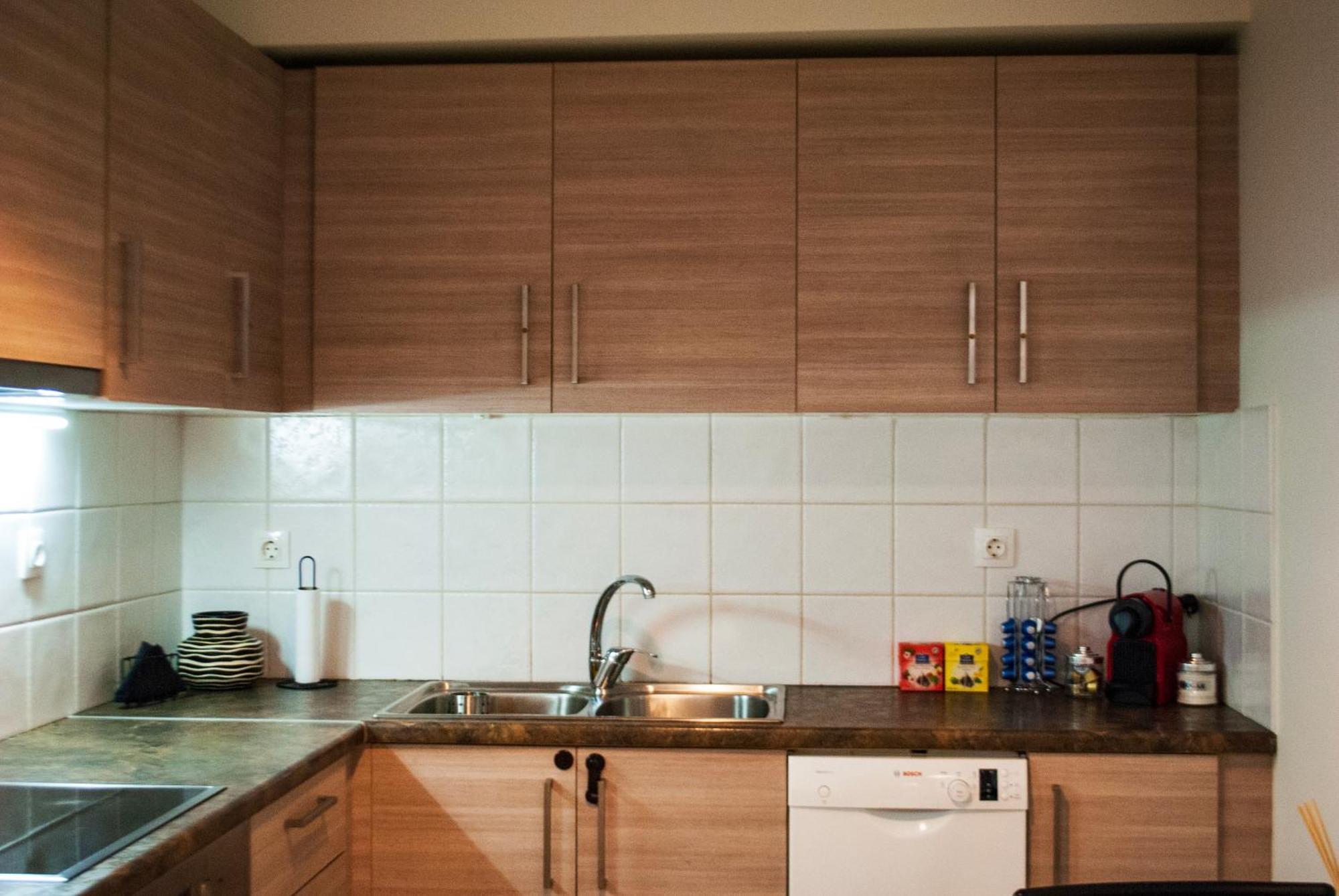 Your Athenian Hideaway: Cozy In The Center Apartment