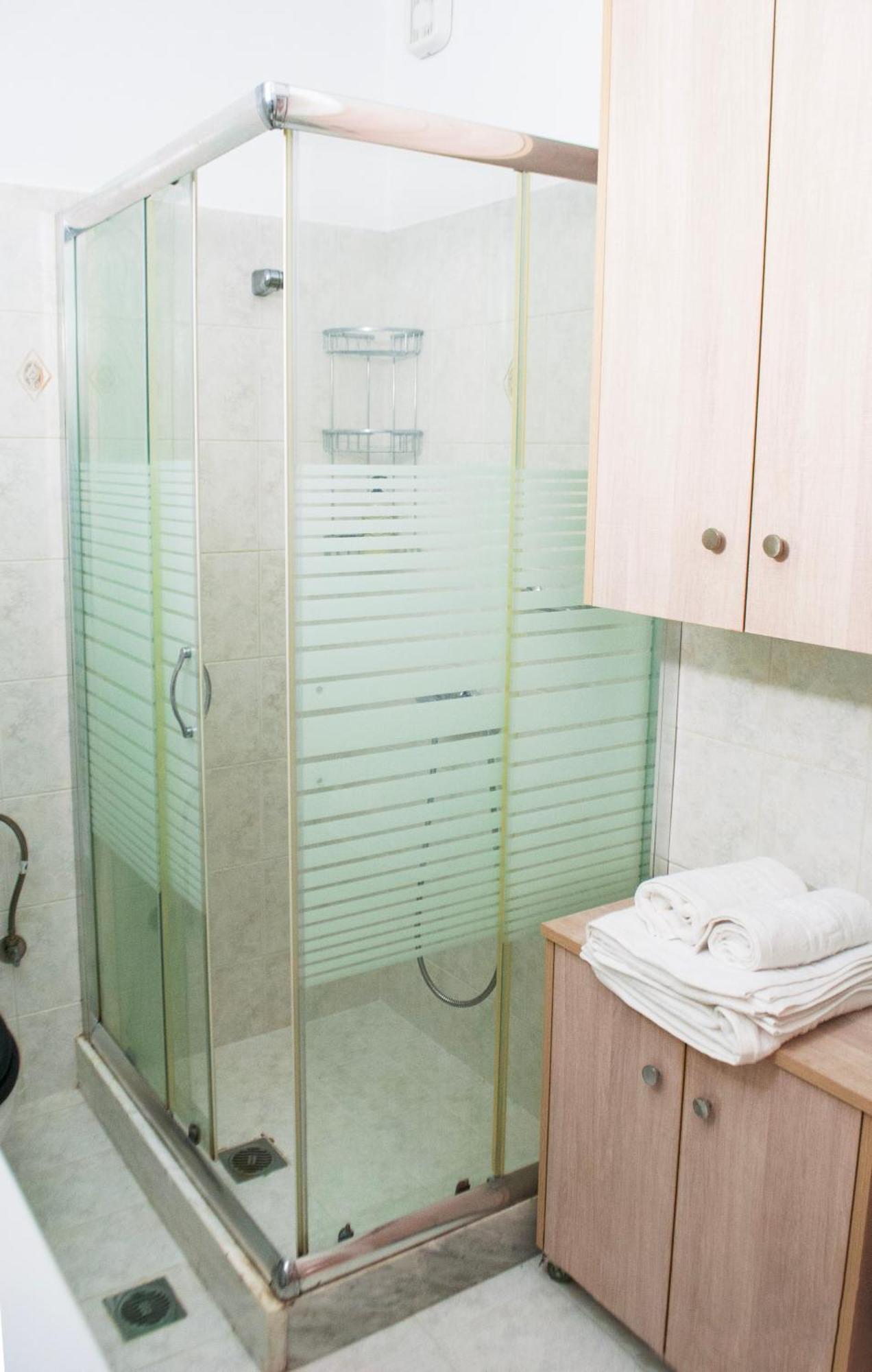 Your Athenian Hideaway: Cozy In The Center *
